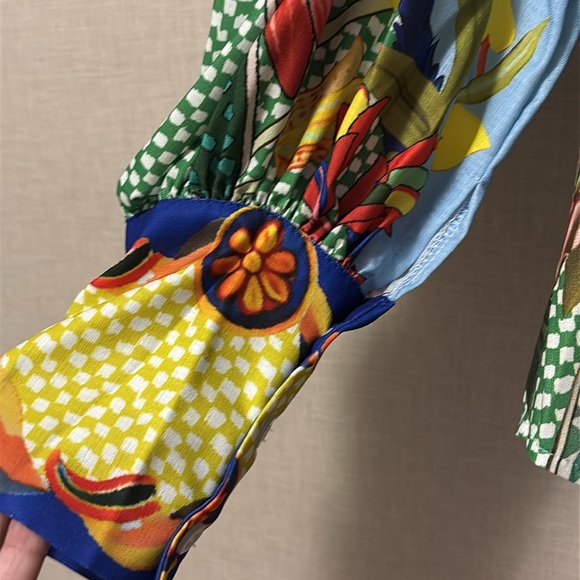 NWOT colorful blouse no size tag appears to be size L no brand - Picture 4 of 5